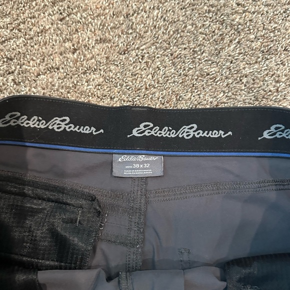 Eddie Bauer Men's Dark Gray Tech Pants 38x32 - Picture 4 of 5